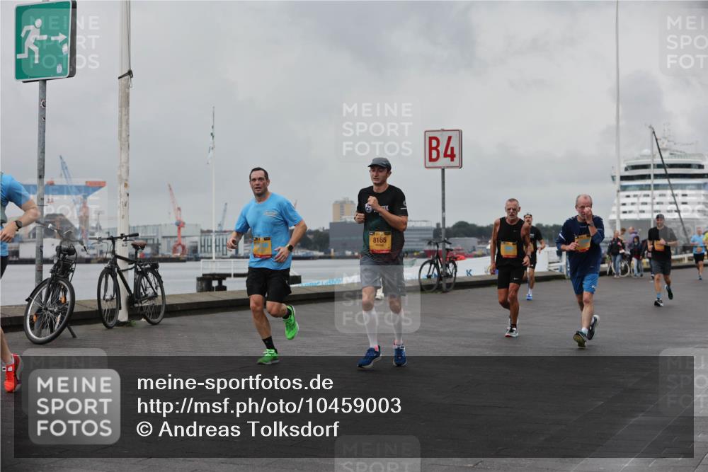 13.09.2026 - Kiel Lauf Andreas Tolksdorf http://msf.ph/oto/10459003 13.09.2026 12:00:05 Kiellinie 8165, 4 meine-sportfotos.de