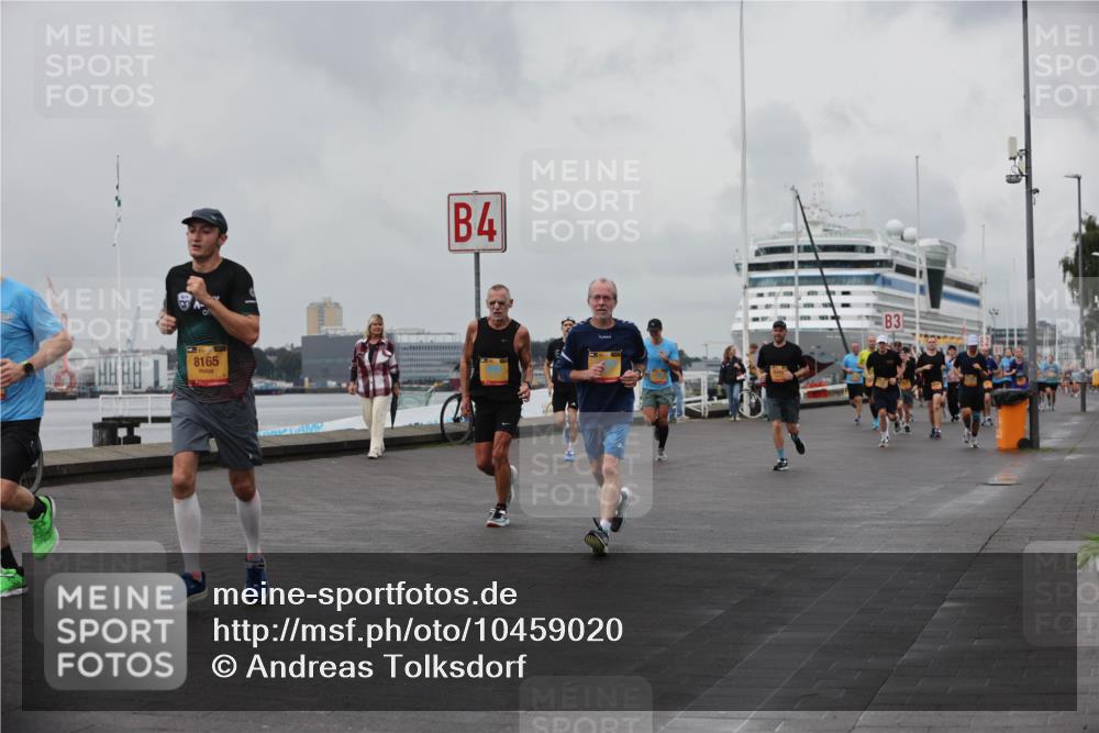 13.09.2026 - Kiel Lauf Andreas Tolksdorf http://msf.ph/oto/10459020 13.09.2026 12:00:06 Kiellinie 8165, 4, 3 meine-sportfotos.de