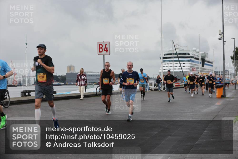 13.09.2026 - Kiel Lauf Andreas Tolksdorf http://msf.ph/oto/10459025 13.09.2026 12:00:06 Kiellinie 8165, 4, 3 meine-sportfotos.de