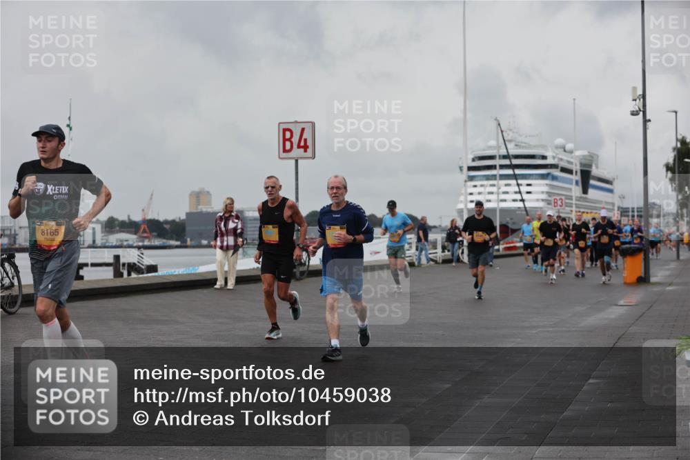 13.09.2026 - Kiel Lauf Andreas Tolksdorf http://msf.ph/oto/10459038 13.09.2026 12:00:06 Kiellinie 11, 38, 8165, 4, 3 meine-sportfotos.de