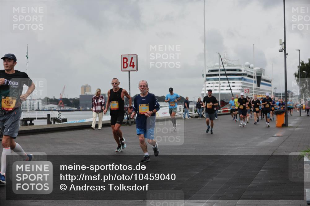 13.09.2026 - Kiel Lauf Andreas Tolksdorf http://msf.ph/oto/10459040 13.09.2026 12:00:06 Kiellinie 8165, 4, 3 meine-sportfotos.de