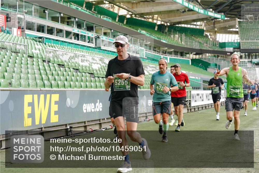 13.09.2026 - 21. swb-Marathon Bremen Michael Burmester http://msf.ph/oto/10459051 13.09.2026 12:54:32 Laufen im Stadion 145, 161, 189, 201, 205, 313, 376, 385, 388, 461, 472, 481, 495, 541, 560, 615, 616, 666, 675, 696, 740, 755, 816, 827, 982, 985, 987, 1053, 1056, 1076, 1197, 1207, 1390, 1419, 1433, 1445, 1468, 1551, 1599, 1631, 1658, 1664, 1704, 1707, 1814, 2055, 2125, 2234, 2251, 2280, 2362, 2383, 2390, 2401, 2422, 2454, 2474, 2499, 2623, 2701, 2733, 2801, 2820, 2824, 2870, 2882, 2913, 2922, 2962, 2971, 2997, 3012, 3054, 3134, 3175, 3206, 3241, 3246, 3346, 3356, 3357, 3413, 3716, 3836 meine-sportfotos.de