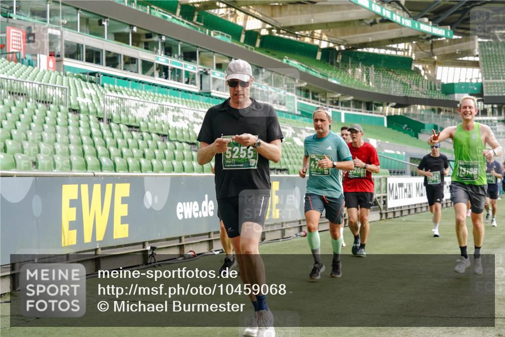 13.09.2026 - 21. swb-Marathon Bremen Michael Burmester http://msf.ph/oto/10459068 13.09.2026 12:54:32 Laufen im Stadion 145, 161, 189, 201, 205, 313, 376, 385, 388, 461, 472, 481, 495, 541, 560, 615, 616, 666, 675, 696, 740, 755, 816, 827, 982, 985, 987, 1053, 1056, 1076, 1197, 1207, 1390, 1419, 1433, 1445, 1468, 1551, 1599, 1631, 1658, 1664, 1704, 1707, 1814, 2055, 2125, 2234, 2251, 2280, 2362, 2383, 2390, 2401, 2422, 2454, 2474, 2499, 2623, 2701, 2733, 2801, 2820, 2824, 2870, 2882, 2913, 2922, 2962, 2971, 2997, 3012, 3054, 3134, 3175, 3206, 3241, 3246, 3346, 3356, 3357, 3413, 3716, 3836 meine-sportfotos.de