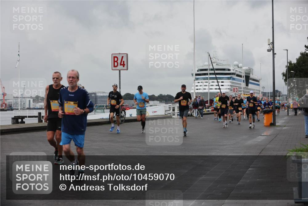 13.09.2026 - Kiel Lauf Andreas Tolksdorf http://msf.ph/oto/10459070 13.09.2026 12:00:08 Kiellinie 4, 38 meine-sportfotos.de