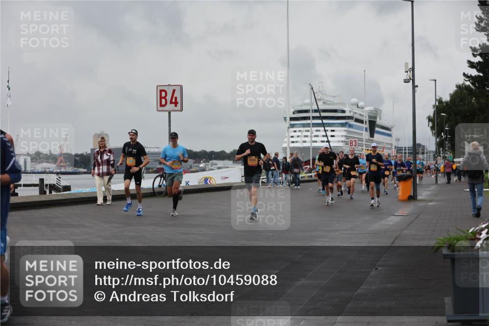 13.09.2026 - Kiel Lauf Andreas Tolksdorf http://msf.ph/oto/10459088 13.09.2026 12:00:08 Kiellinie 4 meine-sportfotos.de