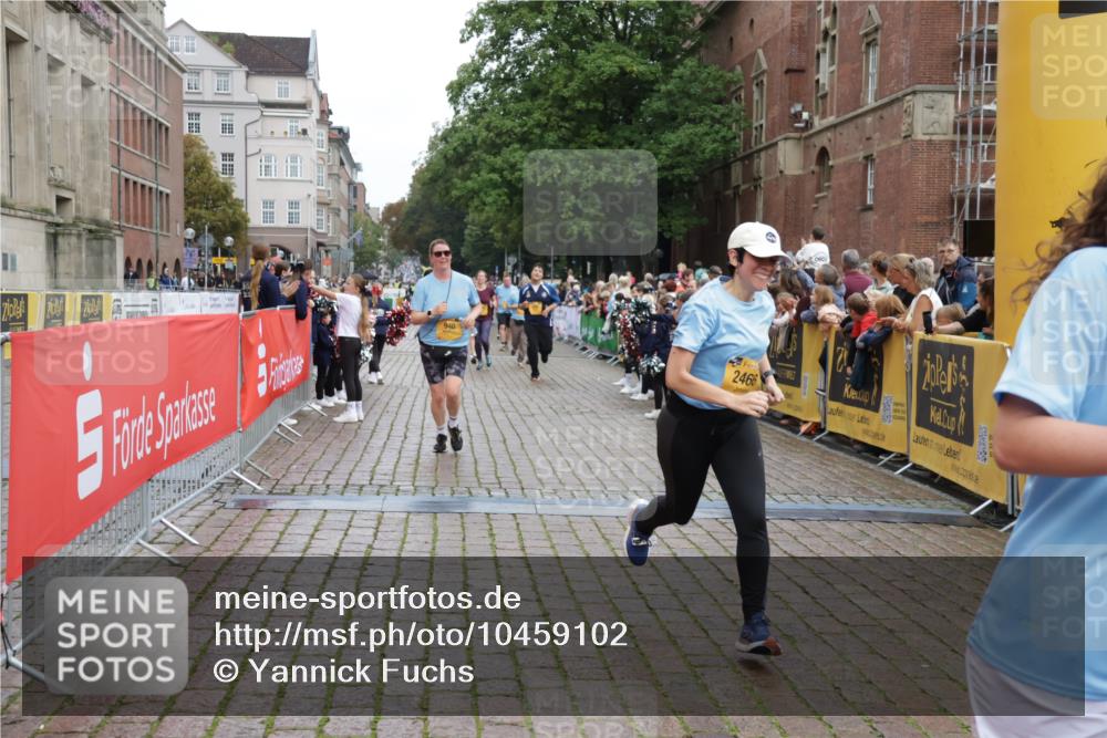 13.09.2026 - Kiel Lauf Yannick Fuchs http://msf.ph/oto/10459102 13.09.2026 09:51:19 Ziel 940, 956, 2466, 3089, 4217, 5731, 5913, 6009, 6363, 11852, 232, 249, 468, 763, 764, 1373, 1776, 1949, 2056, 2777, 3723, 4389, 5235, 5445, 6115, 6118, 6138, 6336, 6647, 6794, 6829, 6893, 6923, 7449, 7528, 8405, 9550, 9551, 10626, 11047, 11141, 11652, 12103, 12727, 12834, 714, 840, 2483, 3674, 4615, 4822, 4907, 5595, 6057, 6648, 7622, 8097, 8150, 11143, 11233, 11494, 11552, 11997, 12107, 797, 3838, 4145, 4389, 6455, 7134, 7694, 8405 meine-sportfotos.de
