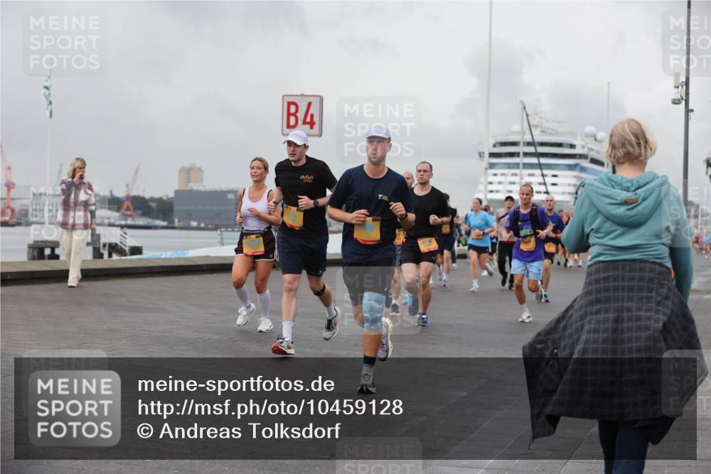13.09.2026 - Kiel Lauf Andreas Tolksdorf http://msf.ph/oto/10459128 13.09.2026 12:00:15 Kiellinie 4, 2596 meine-sportfotos.de