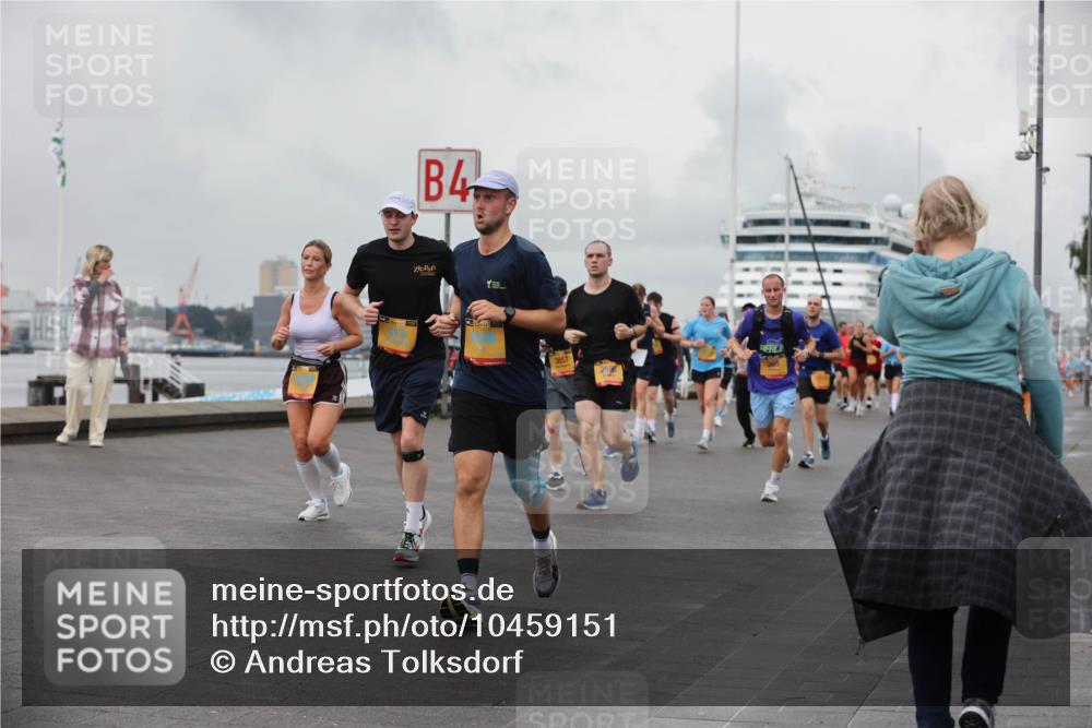13.09.2026 - Kiel Lauf Andreas Tolksdorf http://msf.ph/oto/10459151 13.09.2026 12:00:15 Kiellinie 4 meine-sportfotos.de