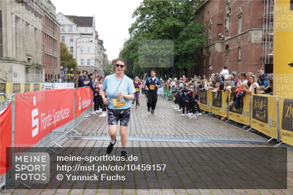 13.09.2026 - Kiel Lauf Yannick Fuchs http://msf.ph/oto/10459157 13.09.2026 09:51:21 Ziel 940, 956, 2466, 2483, 3089, 4217, 5731, 5913, 6009, 6363, 8150, 11143, 11852, 11997, 232, 249, 468, 763, 764, 1373, 1776, 1949, 2056, 2777, 3723, 5235, 5445, 6115, 6118, 6138, 6336, 6647, 6794, 6829, 6893, 6923, 7449, 7528, 8405, 9550, 9551, 10626, 11047, 11141, 11652, 12103, 12727, 12834, 714, 840, 3674, 4615, 4822, 4907, 5595, 6057, 6648, 7622, 8097, 11173, 11233, 11494, 11552, 12107, 797, 3838, 4389, 6455, 7134, 7694, 8405, 11652 meine-sportfotos.de