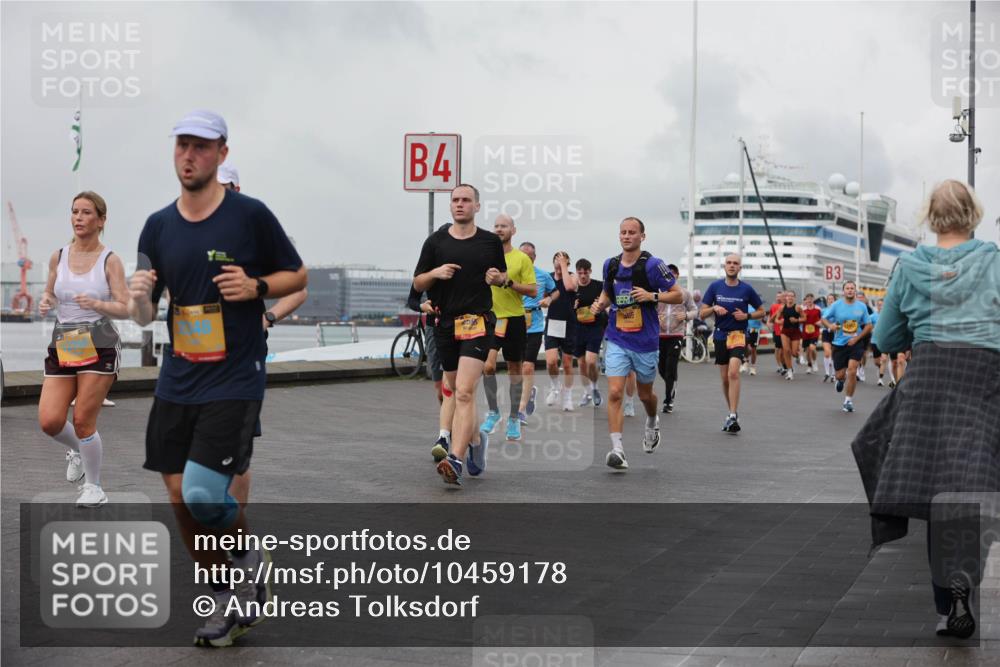 13.09.2026 - Kiel Lauf Andreas Tolksdorf http://msf.ph/oto/10459178 13.09.2026 12:00:16 Kiellinie 4, 3 meine-sportfotos.de