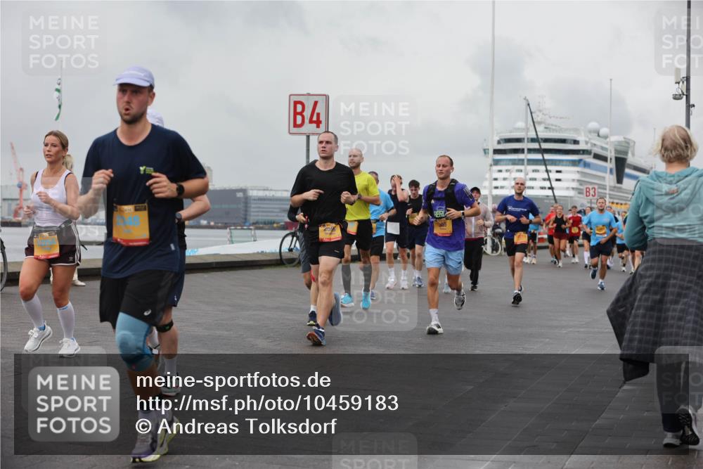 13.09.2026 - Kiel Lauf Andreas Tolksdorf http://msf.ph/oto/10459183 13.09.2026 12:00:16 Kiellinie 4, 3 meine-sportfotos.de