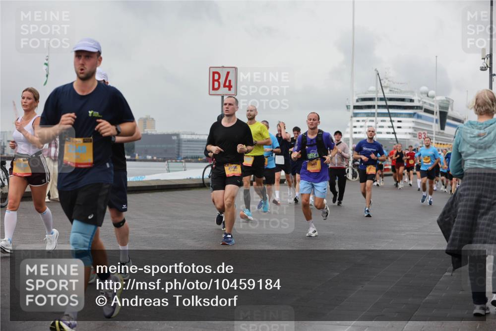 13.09.2026 - Kiel Lauf Andreas Tolksdorf http://msf.ph/oto/10459184 13.09.2026 12:00:16 Kiellinie 4, 3 meine-sportfotos.de