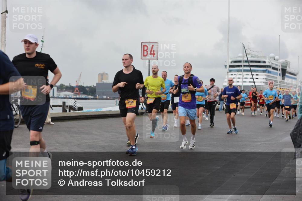 13.09.2026 - Kiel Lauf Andreas Tolksdorf http://msf.ph/oto/10459212 13.09.2026 12:00:17 Kiellinie 36, 25, 1, 4 meine-sportfotos.de