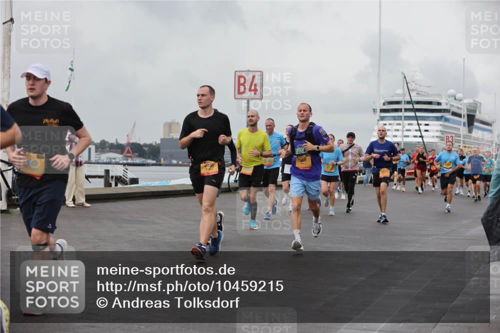 13.09.2026 - Kiel Lauf Andreas Tolksdorf http://msf.ph/oto/10459215 13.09.2026 12:00:17 Kiellinie 4, 10219 meine-sportfotos.de