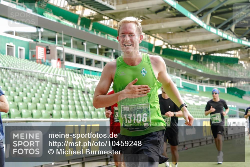 13.09.2026 - 21. swb-Marathon Bremen Michael Burmester http://msf.ph/oto/10459248 13.09.2026 12:54:34 Laufen im Stadion 145, 161, 189, 201, 205, 313, 376, 385, 388, 461, 472, 481, 495, 541, 560, 615, 616, 666, 675, 696, 740, 755, 816, 827, 982, 985, 987, 1053, 1056, 1076, 1197, 1207, 1390, 1419, 1433, 1445, 1468, 1551, 1599, 1631, 1658, 1664, 1704, 1707, 1814, 2055, 2125, 2234, 2251, 2280, 2362, 2383, 2390, 2401, 2422, 2454, 2474, 2499, 2623, 2701, 2733, 2801, 2820, 2824, 2870, 2882, 2913, 2922, 2962, 2971, 2997, 3012, 3054, 3134, 3175, 3206, 3241, 3246, 3346, 3356, 3357, 3413, 3706, 3716, 3836 meine-sportfotos.de