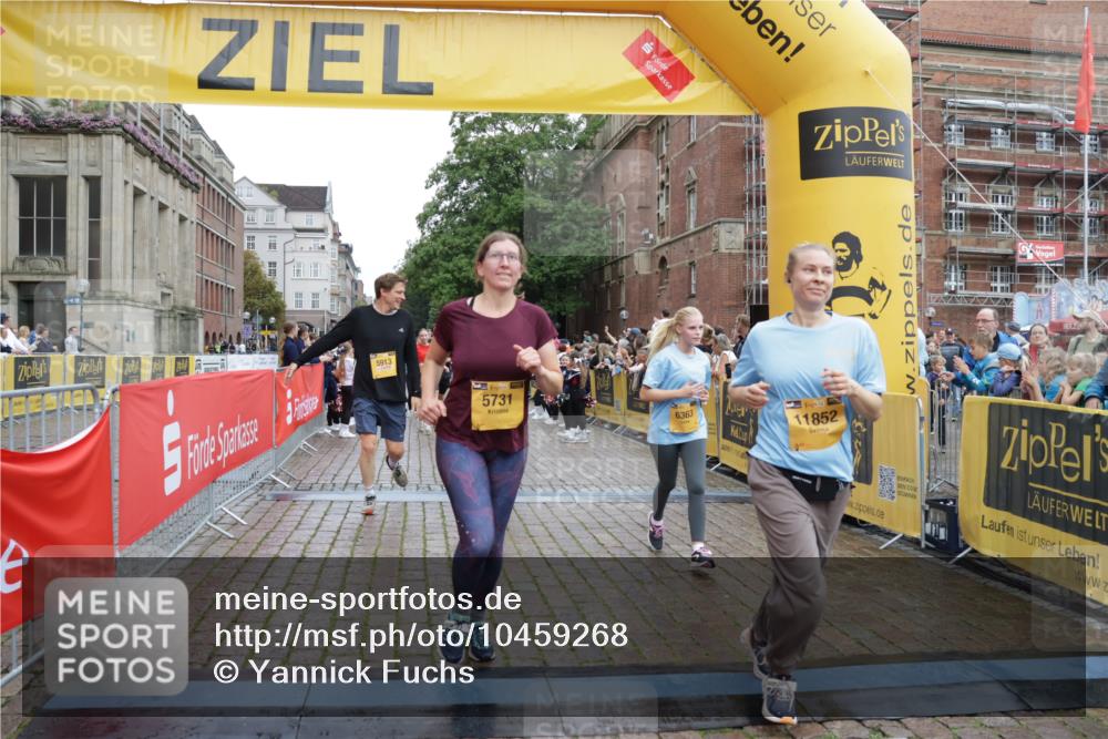 13.09.2026 - Kiel Lauf Yannick Fuchs http://msf.ph/oto/10459268 13.09.2026 09:51:26 Ziel 940, 956, 2483, 3089, 4615, 5731, 5913, 6363, 8150, 11143, 11233, 11494, 11552, 11852, 11997, 232, 249, 468, 763, 764, 1373, 1776, 1949, 2056, 2466, 2777, 3723, 4217, 5235, 5445, 6009, 6115, 6118, 6138, 6336, 6647, 6794, 6829, 6923, 7449, 7528, 9551, 10626, 11047, 11141, 12103, 12727, 12834, 714, 840, 1967, 1999, 2002, 3674, 4822, 4907, 5595, 6057, 6188, 6648, 7622, 8097, 9829, 9833, 11173, 12107, 763, 4389, 5235, 6336, 6647, 6829, 6893, 7449, 8405, 11652 meine-sportfotos.de