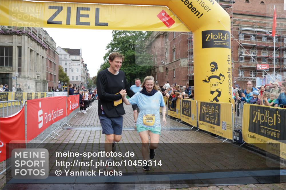 13.09.2026 - Kiel Lauf Yannick Fuchs http://msf.ph/oto/10459314 13.09.2026 09:51:28 Ziel 840, 940, 956, 2483, 3089, 3674, 4615, 4822, 4907, 5731, 5913, 6057, 6363, 6648, 8150, 11143, 11233, 11494, 11552, 11852, 11997, 232, 249, 468, 763, 764, 940, 1373, 1776, 1949, 2056, 2466, 2777, 3723, 4217, 5445, 6009, 6115, 6118, 6138, 6794, 6829, 6923, 7449, 7528, 9551, 10626, 11047, 11141, 12103, 12727, 12834, 714, 1309, 1967, 1999, 2002, 5595, 6188, 7302, 7622, 8097, 9829, 9833, 11173, 12107, 763, 1373, 1949, 5235, 6138, 6336, 6647, 6829, 6893, 7449, 8405, 9551, 11652 meine-sportfotos.de