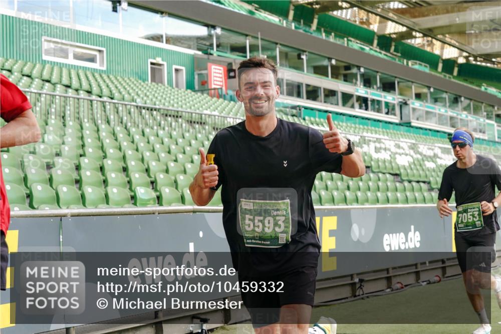 13.09.2026 - 21. swb-Marathon Bremen Michael Burmester http://msf.ph/oto/10459332 13.09.2026 12:54:36 Laufen im Stadion 145, 161, 189, 201, 205, 313, 376, 385, 388, 461, 472, 481, 495, 541, 560, 615, 616, 666, 675, 696, 740, 755, 816, 827, 982, 987, 1053, 1056, 1076, 1197, 1207, 1390, 1419, 1433, 1445, 1468, 1551, 1599, 1631, 1658, 1664, 1704, 1707, 1814, 2055, 2125, 2234, 2251, 2280, 2362, 2383, 2390, 2401, 2422, 2454, 2474, 2499, 2623, 2701, 2733, 2801, 2820, 2824, 2870, 2882, 2913, 2922, 2962, 2971, 2997, 3012, 3054, 3134, 3175, 3206, 3241, 3246, 3346, 3356, 3357, 3413, 3706, 3716, 3836, 4137 meine-sportfotos.de