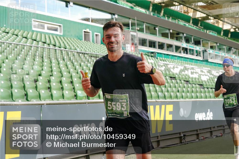13.09.2026 - 21. swb-Marathon Bremen Michael Burmester http://msf.ph/oto/10459349 13.09.2026 12:54:36 Laufen im Stadion 145, 161, 189, 201, 205, 313, 376, 385, 388, 461, 472, 481, 495, 541, 560, 615, 616, 666, 675, 696, 740, 755, 816, 827, 982, 987, 1053, 1056, 1076, 1197, 1207, 1390, 1419, 1433, 1445, 1468, 1551, 1599, 1631, 1658, 1664, 1704, 1707, 1814, 2055, 2125, 2234, 2251, 2280, 2362, 2383, 2390, 2401, 2422, 2454, 2474, 2499, 2623, 2701, 2733, 2801, 2820, 2824, 2870, 2882, 2913, 2922, 2962, 2971, 2997, 3012, 3054, 3134, 3175, 3206, 3241, 3246, 3346, 3356, 3357, 3413, 3706, 3716, 3836, 4137 meine-sportfotos.de