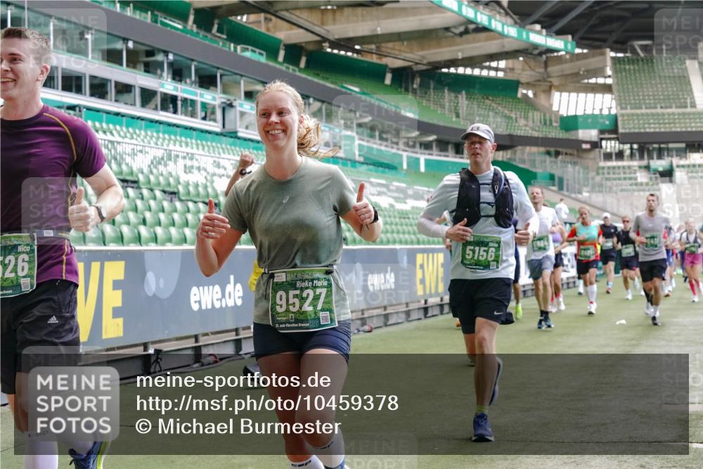 13.09.2026 - 21. swb-Marathon Bremen Michael Burmester http://msf.ph/oto/10459378 13.09.2026 13:11:57 Laufen im Stadion 118, 265, 373, 514, 581, 703, 843, 984, 1113, 1226, 1286, 1334, 1435, 1738, 1849, 1851, 1936, 1952, 1967, 2005, 2248, 2281, 2299, 2330, 2333, 2336, 2353, 2375, 2377, 2398, 2426, 2432, 2443, 2505, 2531, 2589, 2654, 2659, 2669, 2673, 2765, 2784, 2804, 2815, 2819, 2822, 2836, 2850, 2895, 2907, 2963, 2966, 2975, 2976, 3026, 3027, 3079, 3082, 3143, 3155, 3159, 3174, 3207, 3208, 3308, 3328, 3349, 3352, 3370, 3409, 3434, 3470, 3549, 551 meine-sportfotos.de