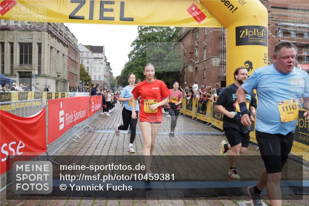 13.09.2026 - Kiel Lauf Yannick Fuchs http://msf.ph/oto/10459381 13.09.2026 09:51:30 Ziel 714, 840, 2483, 3089, 3674, 4615, 4822, 4907, 5731, 5913, 6057, 6363, 6648, 8097, 8150, 11143, 11233, 11494, 11552, 11852, 11997, 12107, 232, 249, 468, 764, 940, 956, 1373, 1776, 1949, 2056, 2466, 2777, 3723, 4217, 5445, 6009, 6115, 6118, 6138, 6794, 6923, 7528, 9551, 10626, 11047, 11141, 12103, 12727, 12834, 1309, 1967, 1999, 2002, 5595, 6188, 7302, 7622, 9829, 9833, 11173, 468, 763, 1373, 1949, 5235, 6138, 6336, 6647, 6829, 6893, 7449, 9551, 11652 meine-sportfotos.de