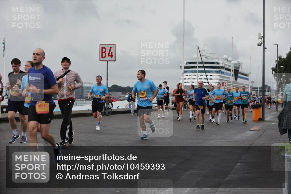 13.09.2026 - Kiel Lauf Andreas Tolksdorf http://msf.ph/oto/10459393 13.09.2026 12:00:21 Kiellinie 4, 1, 394, 10219, 12483, 3 meine-sportfotos.de