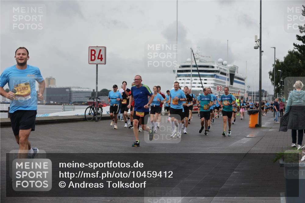 13.09.2026 - Kiel Lauf Andreas Tolksdorf http://msf.ph/oto/10459412 13.09.2026 12:00:24 Kiellinie 11, 39, 12483, 4, 11498, 3 meine-sportfotos.de