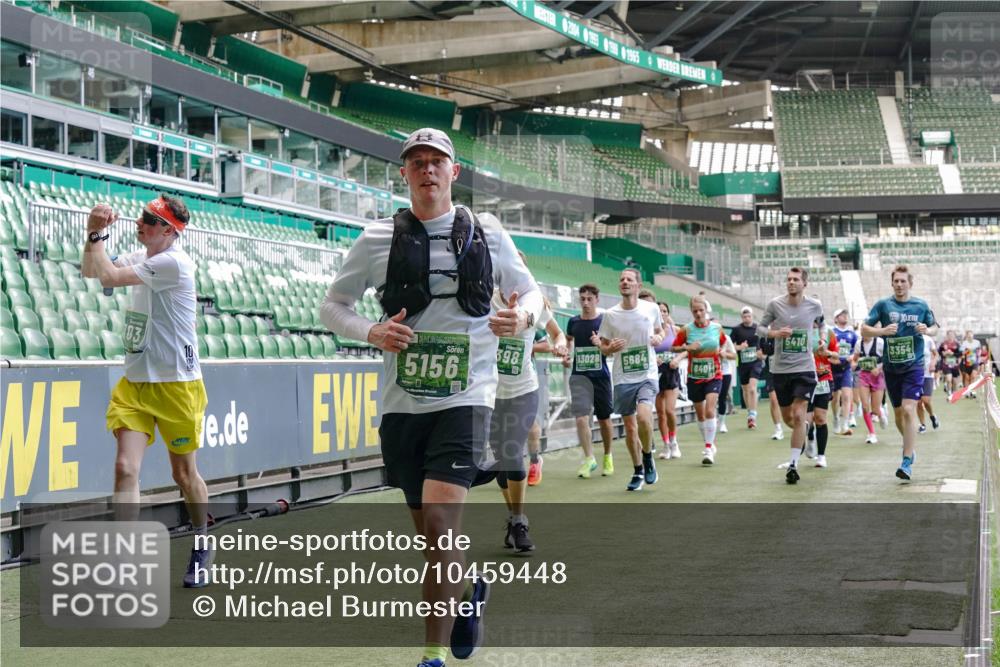 13.09.2026 - 21. swb-Marathon Bremen Michael Burmester http://msf.ph/oto/10459448 13.09.2026 13:11:58 Laufen im Stadion 118, 265, 373, 514, 581, 703, 843, 984, 1113, 1226, 1286, 1334, 1435, 1738, 1849, 1851, 1936, 1952, 1967, 2005, 2248, 2281, 2299, 2330, 2333, 2336, 2353, 2375, 2377, 2398, 2426, 2432, 2443, 2505, 2531, 2589, 2654, 2659, 2669, 2673, 2765, 2784, 2804, 2815, 2819, 2822, 2836, 2850, 2895, 2907, 2963, 2966, 2975, 2976, 3026, 3027, 3079, 3082, 3143, 3155, 3159, 3174, 3207, 3208, 3308, 3328, 3349, 3352, 3409, 3434, 3470, 3549, 551 meine-sportfotos.de