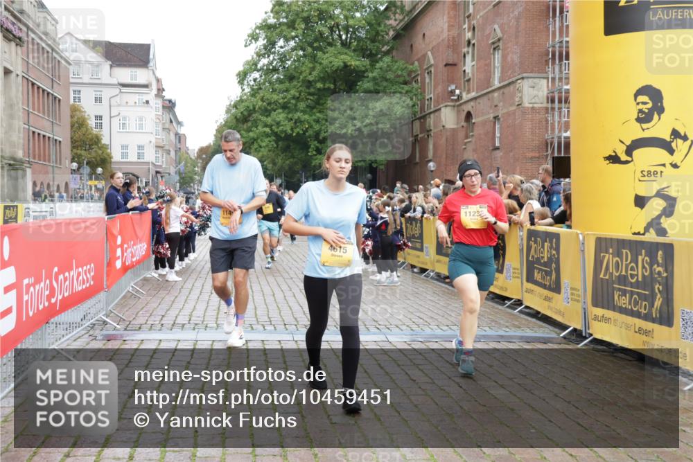 13.09.2026 - Kiel Lauf Yannick Fuchs http://msf.ph/oto/10459451 13.09.2026 09:51:32 Ziel 714, 840, 2483, 3089, 3674, 4615, 4822, 4907, 5595, 5913, 6057, 6363, 6648, 7622, 8097, 8150, 11143, 11233, 11494, 11552, 11997, 12107, 232, 249, 468, 764, 940, 956, 1776, 2056, 2466, 2777, 3723, 4217, 5445, 5731, 6009, 6115, 6118, 6363, 6794, 6923, 7528, 10626, 11047, 11852, 12103, 12727, 12834, 803, 1309, 1967, 1999, 2002, 4230, 6188, 7007, 7302, 9829, 9833, 11173, 11834, 468, 763, 764, 1373, 1949, 3723, 5235, 6138, 6336, 6647, 6794, 6829, 6893, 7449, 9551 meine-sportfotos.de