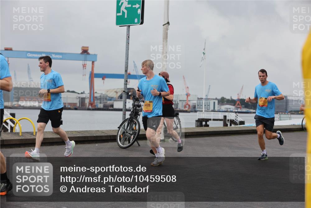 13.09.2026 - Kiel Lauf Andreas Tolksdorf http://msf.ph/oto/10459508 13.09.2026 12:00:34 Kiellinie 336, 4428, 3197 meine-sportfotos.de