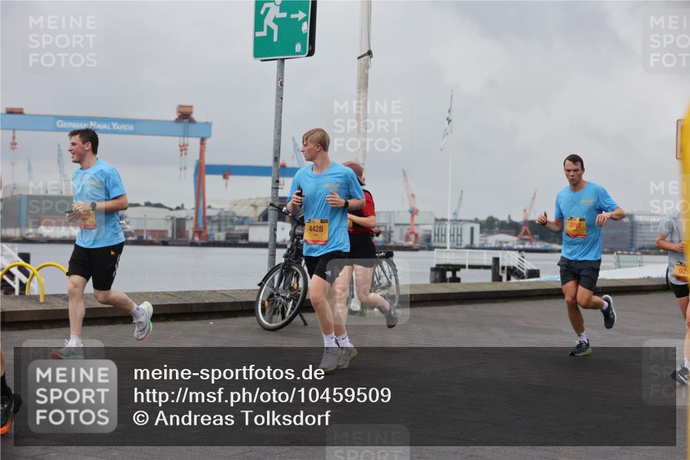 13.09.2026 - Kiel Lauf Andreas Tolksdorf http://msf.ph/oto/10459509 13.09.2026 12:00:34 Kiellinie 336, 4428, 3197 meine-sportfotos.de