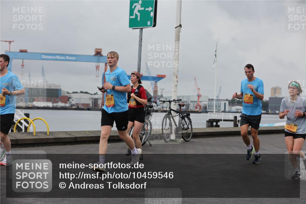 13.09.2026 - Kiel Lauf Andreas Tolksdorf http://msf.ph/oto/10459546 13.09.2026 12:00:34 Kiellinie 36, 38, 4428, 3197, 9753 meine-sportfotos.de
