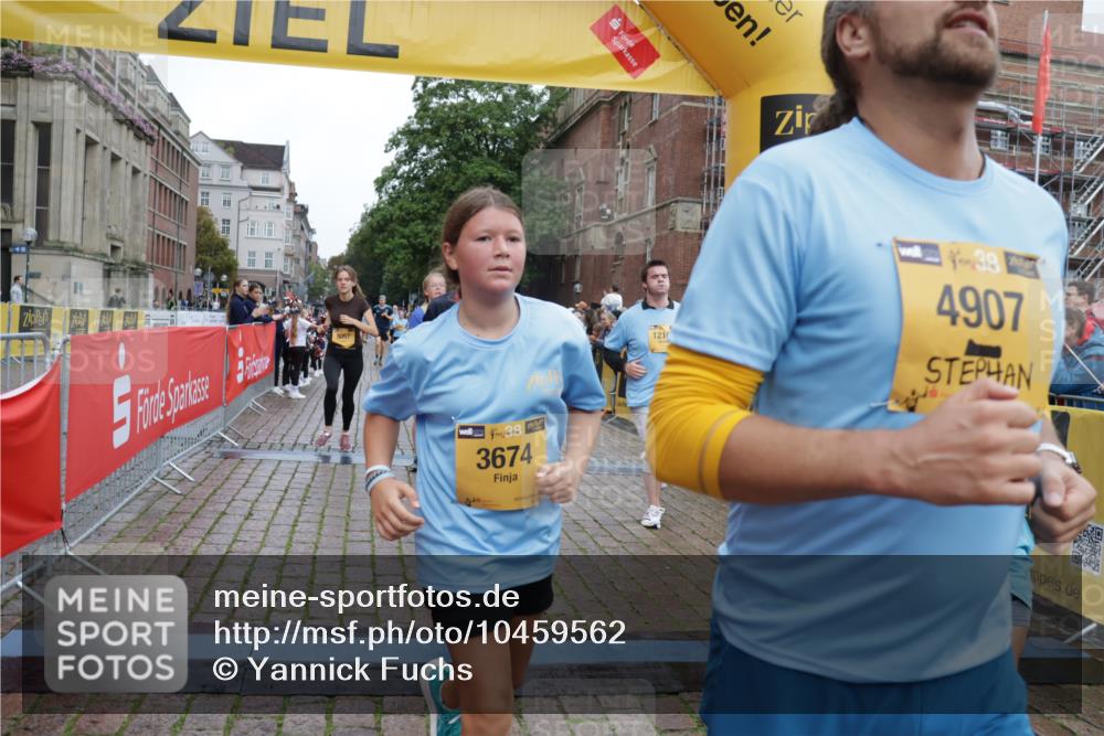 13.09.2026 - Kiel Lauf Yannick Fuchs http://msf.ph/oto/10459562 13.09.2026 09:51:37 Ziel 714, 840, 3674, 4615, 4822, 4907, 5595, 6057, 6648, 7622, 8097, 9833, 11173, 11233, 11494, 11552, 12107, 232, 940, 956, 1776, 2056, 2466, 2483, 2777, 3089, 4217, 4615, 5445, 5731, 5913, 6009, 6363, 6923, 7528, 8150, 10626, 11047, 11143, 11552, 11852, 11997, 803, 1100, 1309, 1967, 1999, 2002, 4230, 6188, 7007, 7302, 9829, 10048, 11834, 12630, 249, 468, 764, 1373, 1776, 1949, 2056, 3723, 6115, 6118, 6138, 6794, 7528, 9551 meine-sportfotos.de