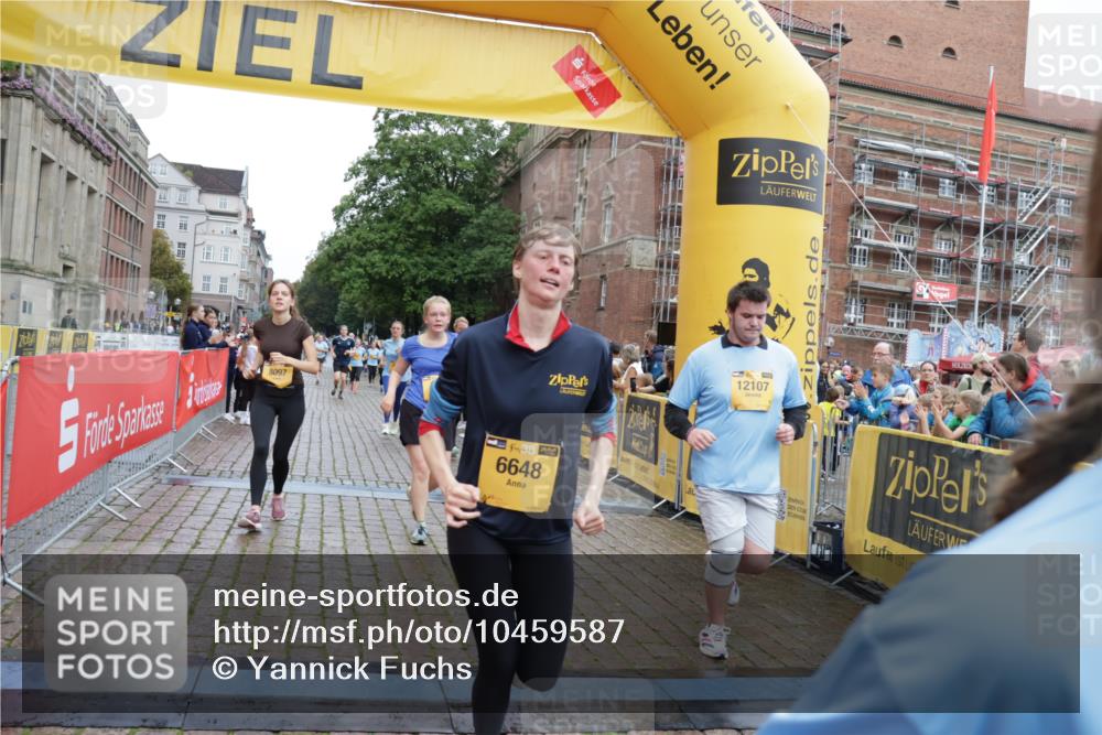 13.09.2026 - Kiel Lauf Yannick Fuchs http://msf.ph/oto/10459587 13.09.2026 09:51:38 Ziel 714, 840, 3674, 4822, 4907, 5595, 6057, 6188, 6648, 7622, 8097, 9829, 9833, 11173, 11233, 11494, 12107, 232, 940, 956, 2056, 2466, 2483, 2777, 3089, 4217, 4615, 5445, 5731, 5913, 6009, 6363, 6923, 8150, 10626, 11143, 11552, 11852, 11997, 803, 1100, 1309, 1967, 1999, 2002, 4230, 7007, 7302, 10048, 11832, 11834, 12630, 249, 468, 764, 1373, 1776, 2056, 3723, 5445, 6115, 6118, 6794, 7528, 9551 meine-sportfotos.de