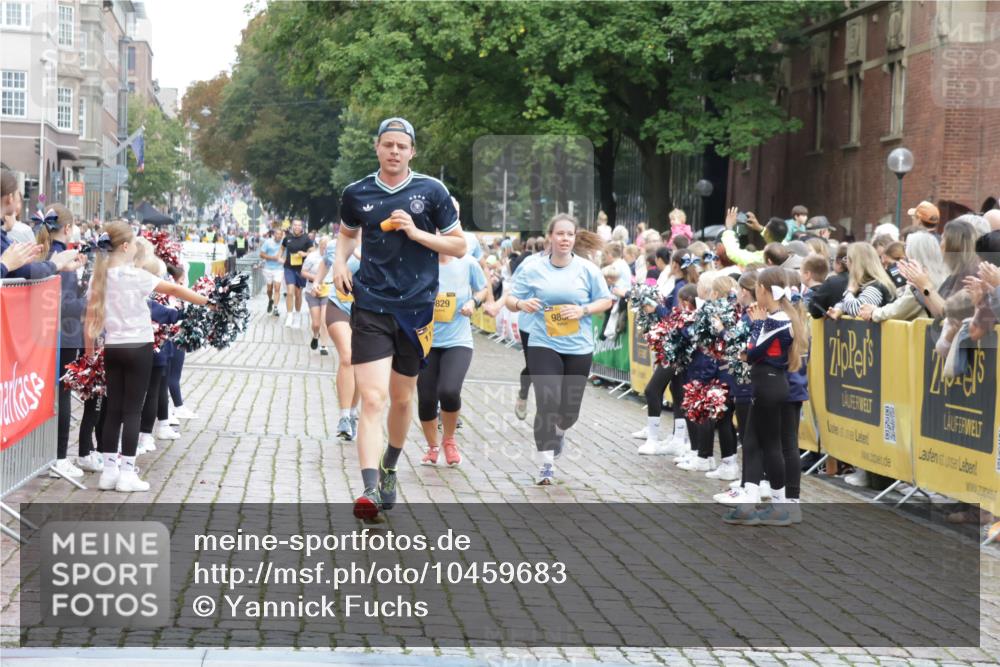 13.09.2026 - Kiel Lauf Yannick Fuchs http://msf.ph/oto/10459683 13.09.2026 09:51:43 Ziel 714, 1309, 1967, 1999, 2002, 5595, 6188, 6648, 7302, 7622, 8097, 9829, 9833, 11173, 12107, 232, 840, 940, 956, 2466, 2483, 2777, 3089, 3674, 4217, 4615, 4822, 4907, 5731, 5913, 6009, 6057, 6363, 6648, 8150, 10626, 11143, 11233, 11494, 11552, 11852, 11997, 803, 896, 1100, 1899, 4230, 7007, 8729, 10048, 11300, 11444, 11445, 11832, 11834, 12630, 232, 249, 1776, 2056, 2777, 5445, 6115, 6118, 6923, 7528, 10626 meine-sportfotos.de