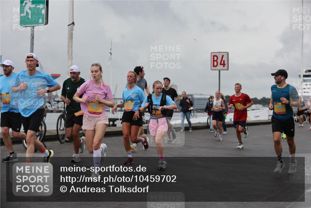13.09.2026 - Kiel Lauf Andreas Tolksdorf http://msf.ph/oto/10459702 13.09.2026 12:00:39 Kiellinie 1, 39, 4 meine-sportfotos.de