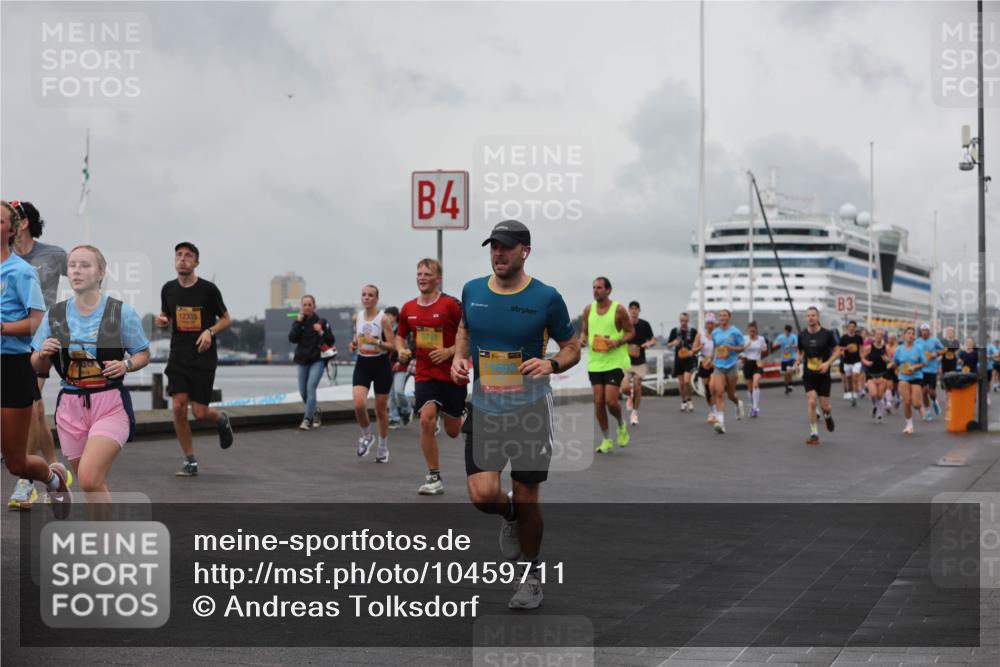 13.09.2026 - Kiel Lauf Andreas Tolksdorf http://msf.ph/oto/10459711 13.09.2026 12:00:40 Kiellinie 4, 12335, 5748, 1692, 3 meine-sportfotos.de