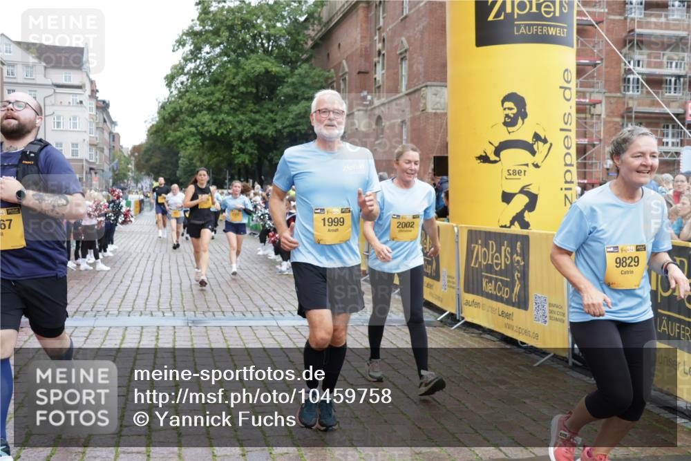 13.09.2026 - Kiel Lauf Yannick Fuchs http://msf.ph/oto/10459758 13.09.2026 09:51:49 Ziel 803, 1309, 1967, 1999, 2002, 4230, 6188, 7007, 7302, 9829, 9833, 10048, 11173, 11834, 714, 840, 940, 956, 2466, 2483, 3089, 3674, 4615, 4822, 4907, 5595, 5731, 5913, 6057, 6363, 6648, 7622, 8097, 8150, 11143, 11233, 11494, 11552, 11852, 11997, 12107, 896, 1100, 1899, 4132, 4883, 6625, 8729, 9616, 11300, 11444, 11445, 11580, 11832, 12630, 232, 2466, 2777, 4217, 6009, 6923, 10626 meine-sportfotos.de