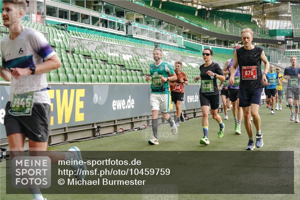 13.09.2026 - 21. swb-Marathon Bremen Michael Burmester http://msf.ph/oto/10459759 13.09.2026 12:54:44 Laufen im Stadion 145, 161, 189, 201, 205, 313, 376, 385, 388, 461, 472, 481, 495, 541, 560, 615, 616, 666, 675, 696, 740, 816, 827, 982, 1053, 1076, 1197, 1207, 1390, 1419, 1433, 1445, 1468, 1551, 1599, 1631, 1658, 1707, 1814, 2055, 2125, 2234, 2251, 2280, 2319, 2362, 2383, 2390, 2401, 2422, 2454, 2474, 2499, 2623, 2701, 2733, 2801, 2824, 2870, 2882, 2913, 2922, 2962, 2971, 2997, 3012, 3054, 3134, 3175, 3206, 3241, 3246, 3346, 3356, 3357, 3413, 3706, 3716, 3836, 4137, 6106 meine-sportfotos.de