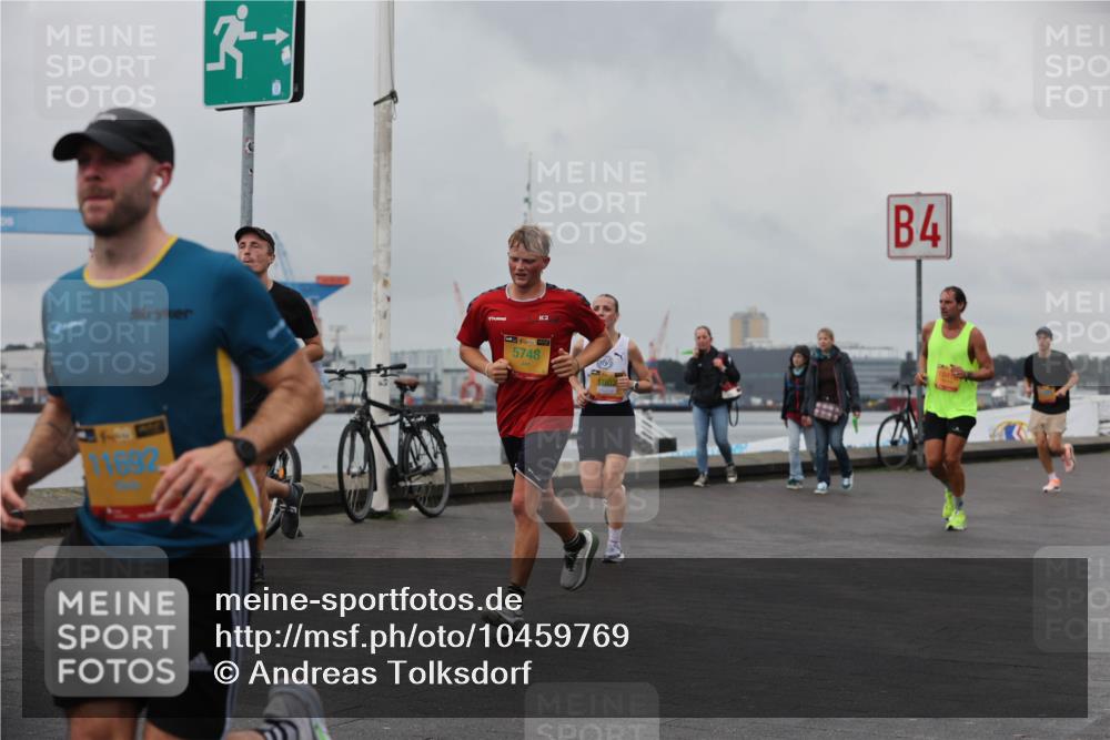 13.09.2026 - Kiel Lauf Andreas Tolksdorf http://msf.ph/oto/10459769 13.09.2026 12:00:42 Kiellinie 2, 1692, 1, 3849, 5748, 4 meine-sportfotos.de