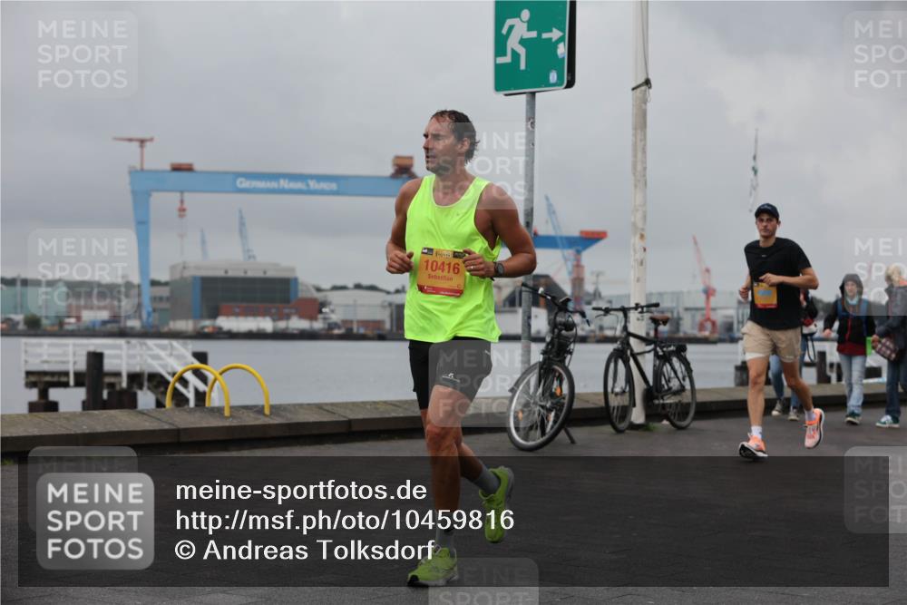 13.09.2026 - Kiel Lauf Andreas Tolksdorf http://msf.ph/oto/10459816 13.09.2026 12:00:46 Kiellinie 10416 meine-sportfotos.de