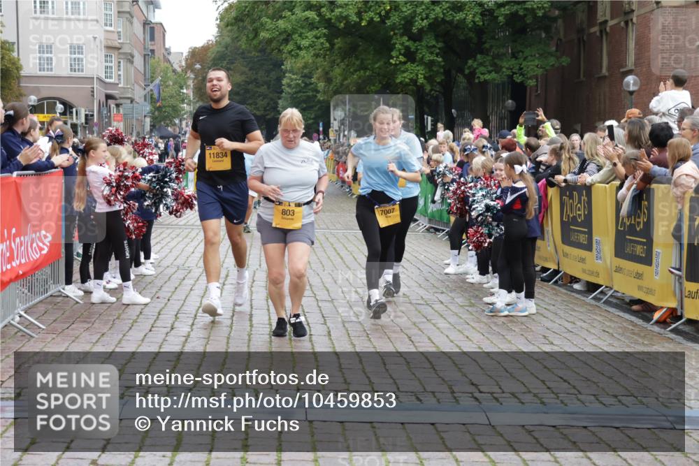 13.09.2026 - Kiel Lauf Yannick Fuchs http://msf.ph/oto/10459853 13.09.2026 09:51:52 Ziel 803, 1100, 1309, 1967, 1999, 2002, 4230, 6188, 7007, 7302, 9829, 9833, 10048, 11834, 12630, 714, 840, 940, 956, 2483, 3089, 3674, 4615, 4822, 4907, 5595, 5731, 5913, 6057, 6363, 6648, 7622, 8097, 8150, 9833, 11143, 11173, 11233, 11494, 11552, 11852, 11997, 12107, 896, 1899, 4132, 4166, 4883, 6471, 6625, 8729, 9616, 10371, 10620, 11300, 11444, 11445, 11580, 11832, 12068, 940, 956, 2466, 4217, 6009 meine-sportfotos.de