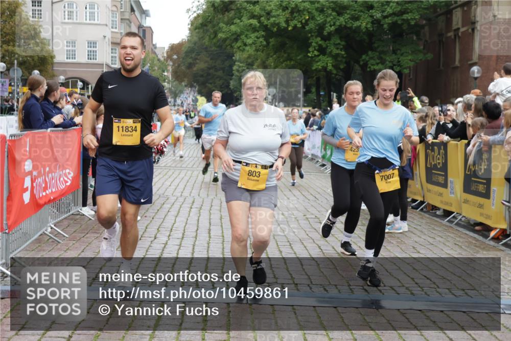 13.09.2026 - Kiel Lauf Yannick Fuchs http://msf.ph/oto/10459861 13.09.2026 09:51:54 Ziel 803, 1100, 1309, 1967, 1999, 2002, 4230, 7007, 7302, 10048, 11445, 11832, 11834, 12630, 714, 840, 956, 1967, 1999, 2002, 2483, 3089, 3674, 4615, 4822, 4907, 5595, 5731, 5913, 6057, 6188, 6363, 6648, 7622, 8097, 8150, 9829, 9833, 11143, 11173, 11233, 11494, 11552, 11852, 11997, 12107, 896, 1899, 3476, 3832, 4132, 4166, 4883, 6471, 6625, 7347, 7494, 8729, 9616, 10371, 10620, 11300, 11444, 11580, 12068, 940, 956, 2466, 4217, 5731, 6009, 6363, 11852 meine-sportfotos.de