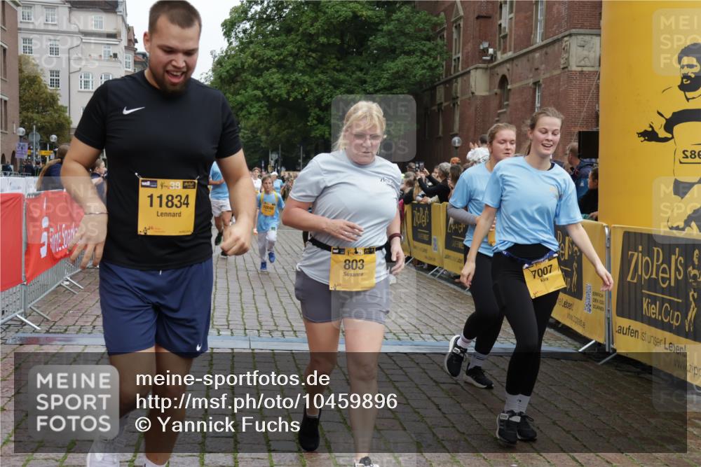 13.09.2026 - Kiel Lauf Yannick Fuchs http://msf.ph/oto/10459896 13.09.2026 09:51:55 Ziel 803, 1100, 1309, 4230, 7007, 7302, 10048, 11445, 11832, 11834, 12630, 714, 840, 1967, 1999, 2002, 2483, 3089, 3674, 4615, 4822, 4907, 5595, 5731, 5913, 6057, 6188, 6363, 6648, 7622, 8097, 8150, 9829, 9833, 11143, 11173, 11233, 11494, 11552, 11852, 11997, 12107, 896, 1899, 3476, 3832, 4132, 4166, 4883, 6471, 6625, 7347, 7494, 8729, 9616, 10371, 10620, 11300, 11444, 11580, 12068, 940, 956, 2466, 3089, 4217, 5731, 5913, 6363, 11852 meine-sportfotos.de