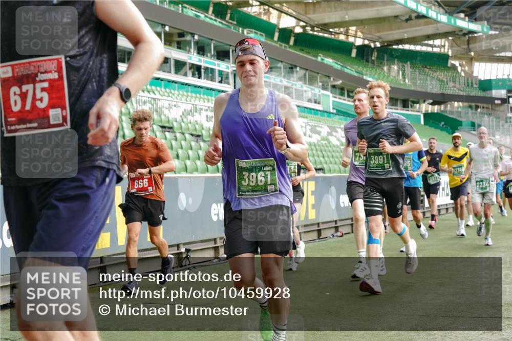 13.09.2026 - 21. swb-Marathon Bremen Michael Burmester http://msf.ph/oto/10459928 13.09.2026 12:54:46 Laufen im Stadion 161, 189, 201, 205, 313, 376, 385, 388, 461, 472, 481, 495, 541, 560, 615, 616, 666, 675, 696, 740, 816, 827, 982, 1053, 1076, 1197, 1207, 1390, 1419, 1433, 1468, 1551, 1599, 1631, 1658, 1707, 1814, 2055, 2125, 2234, 2251, 2280, 2319, 2362, 2383, 2390, 2401, 2422, 2454, 2474, 2499, 2623, 2701, 2733, 2801, 2824, 2870, 2882, 2913, 2922, 2962, 2971, 2997, 3012, 3054, 3134, 3175, 3206, 3241, 3246, 3346, 3356, 3357, 3413, 3706, 3716, 3836, 4137, 6106 meine-sportfotos.de