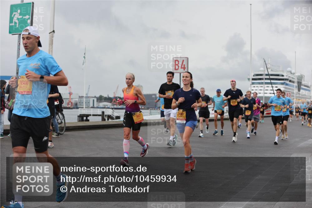 13.09.2026 - Kiel Lauf Andreas Tolksdorf http://msf.ph/oto/10459934 13.09.2026 12:00:52 Kiellinie 7660, 4, 367, 2400, 4123, 3 meine-sportfotos.de