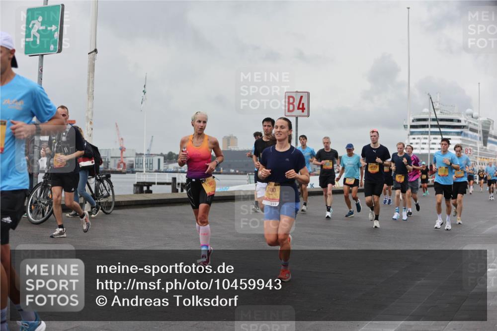 13.09.2026 - Kiel Lauf Andreas Tolksdorf http://msf.ph/oto/10459943 13.09.2026 12:00:53 Kiellinie 2400, 4, 4123, 3 meine-sportfotos.de