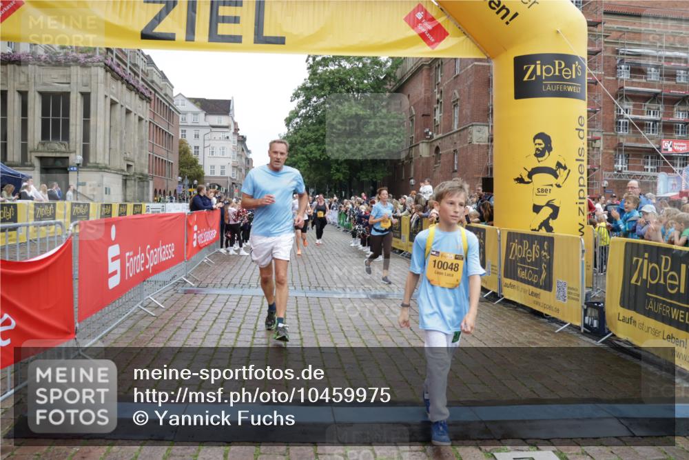 13.09.2026 - Kiel Lauf Yannick Fuchs http://msf.ph/oto/10459975 13.09.2026 09:51:59 Ziel 803, 896, 1100, 1899, 4132, 4230, 7007, 8729, 9616, 10048, 11300, 11444, 11445, 11832, 11834, 12630, 714, 840, 1309, 1967, 1999, 2002, 2483, 3674, 4615, 4822, 4907, 5595, 6057, 6188, 6648, 7302, 7622, 8097, 8150, 9829, 9833, 11143, 11173, 11233, 11494, 11552, 11997, 12107, 3476, 3832, 4166, 4666, 4883, 6471, 6625, 6867, 7347, 7494, 10371, 10620, 11130, 11580, 12068, 940, 956, 2483, 3089, 4615, 5731, 5913, 6363, 8150, 11143, 11552, 11852 meine-sportfotos.de