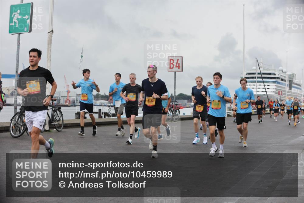 13.09.2026 - Kiel Lauf Andreas Tolksdorf http://msf.ph/oto/10459989 13.09.2026 12:00:55 Kiellinie 5, 4, 11681, 4123, 553, 2238, 3 meine-sportfotos.de
