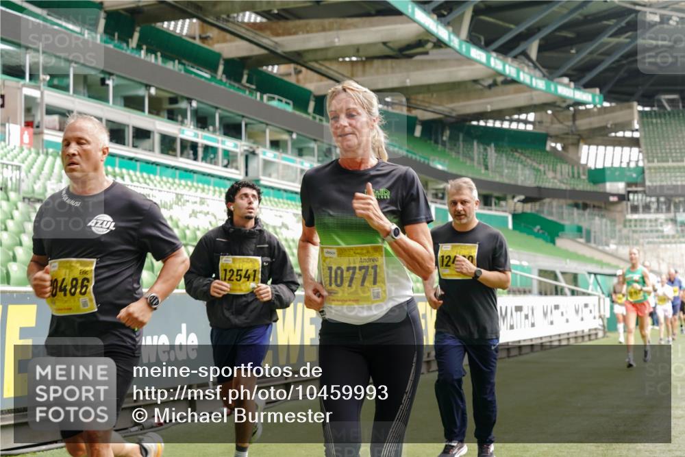 13.09.2026 - 21. swb-Marathon Bremen Michael Burmester http://msf.ph/oto/10459993 13.09.2026 10:34:06 Laufen im Stadion 10018, 10067, 10078, 10147, 10166, 10177, 10184, 10203, 10211, 10236, 10240, 10254, 10297, 10300, 10355, 10356, 10367, 10368, 10369, 10372, 10374, 10379, 10383, 10394, 10408, 10415, 10423, 10428, 10460, 10485, 10494, 10530, 10550, 10559, 10578, 10604, 10639, 10668, 10669, 10673, 10677, 10687, 10691, 10699, 10700, 10728, 10745, 10749, 10750, 10772, 10787, 10788, 10794, 10809, 10828, 10857, 10914, 10928, 11126, 11162, 11343, 11803, 11965, 10146, 10222 meine-sportfotos.de